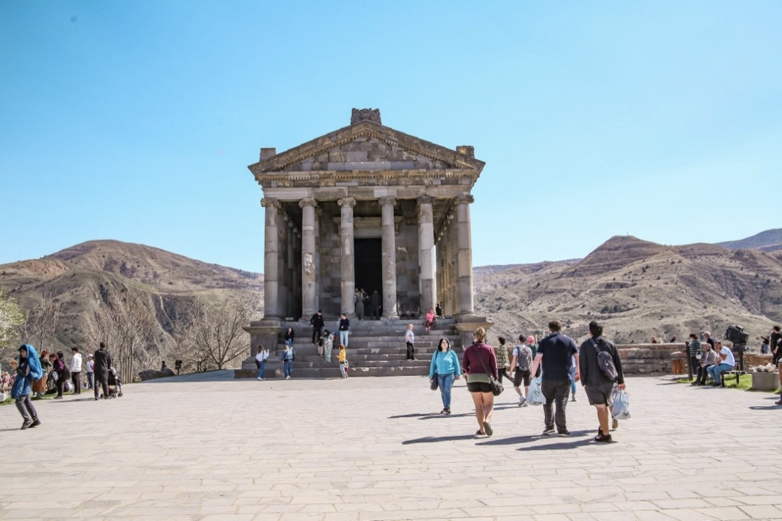 Ναός Garni