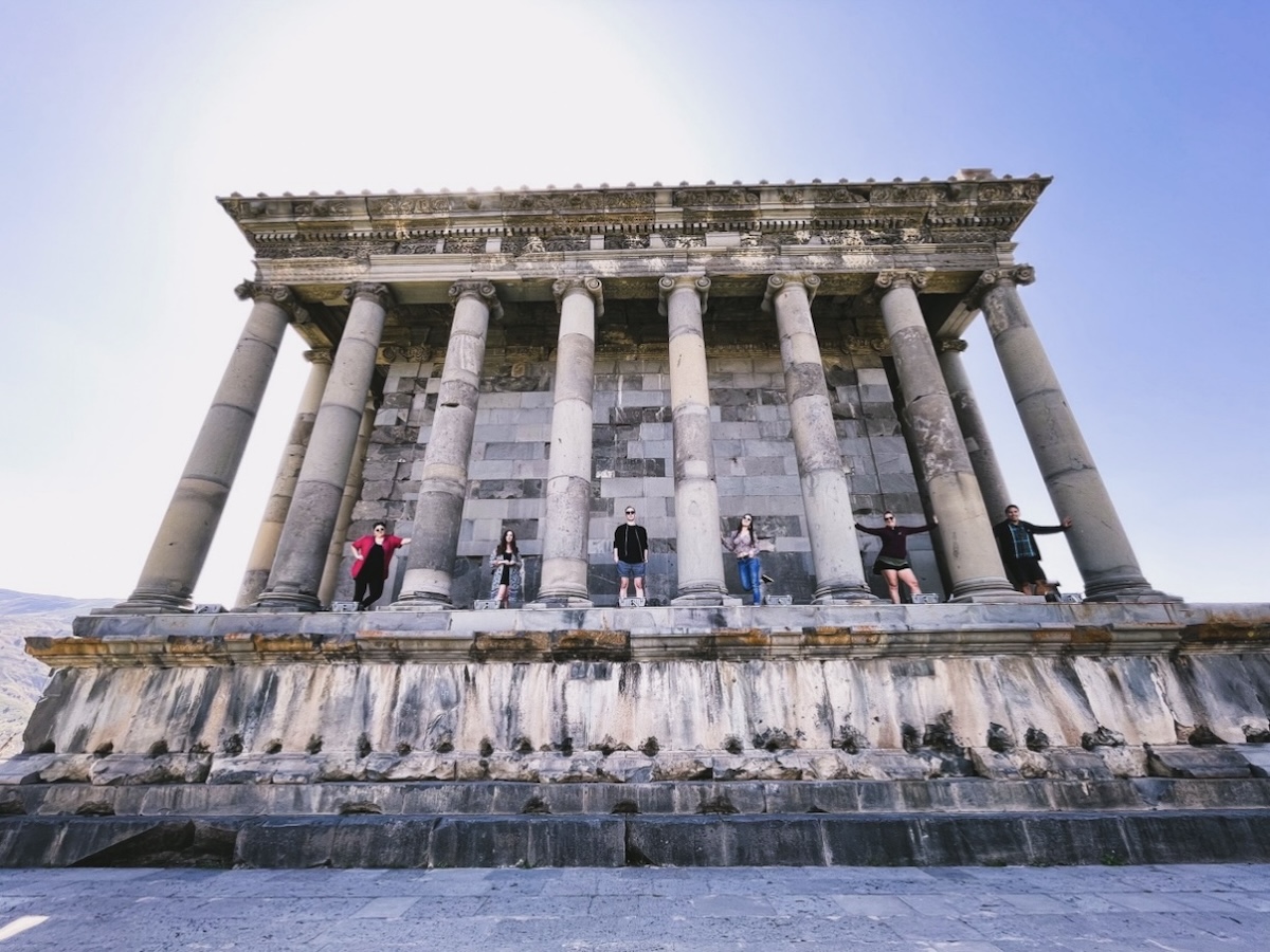 Ναός Garni