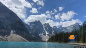 Ζήστε τα γαλαζοπράσινα νερά της εμβληματικής λίμνης με παγετώνες του Καναδά 5 Ζήστε τα γαλαζοπράσινα νερά της εμβληματικής λίμνης με παγετώνες του Καναδά