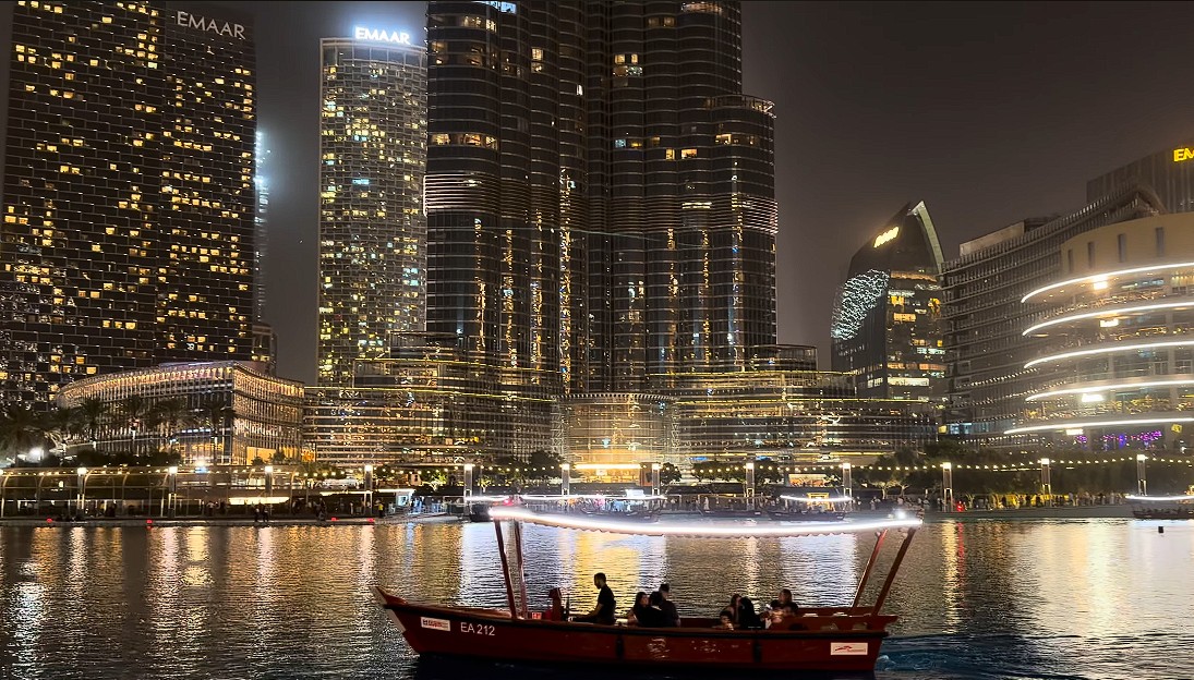 Dubai UAE – Burj Khalifa Light