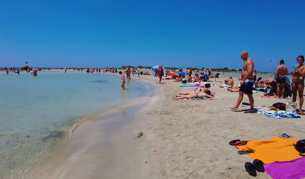 Οι καλύτερες παραλίες στην Ελλάδα: από λευκές λιμνοθάλασσες έως άγριες ακτές 3 Ελαφονήσι