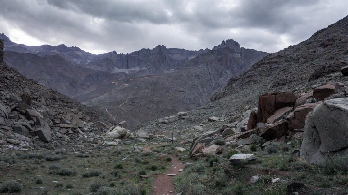 Τα καλύτερα πράγματα να κάνετε και να δείτε στο Μαρόκο 5 Πεζοπορία στα βουνά Άτλας