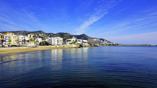 8 Υπέροχες πόλεις στην Καταλονία που πρέπει να επισκεφτείτε 5 Sitges Καταλονία