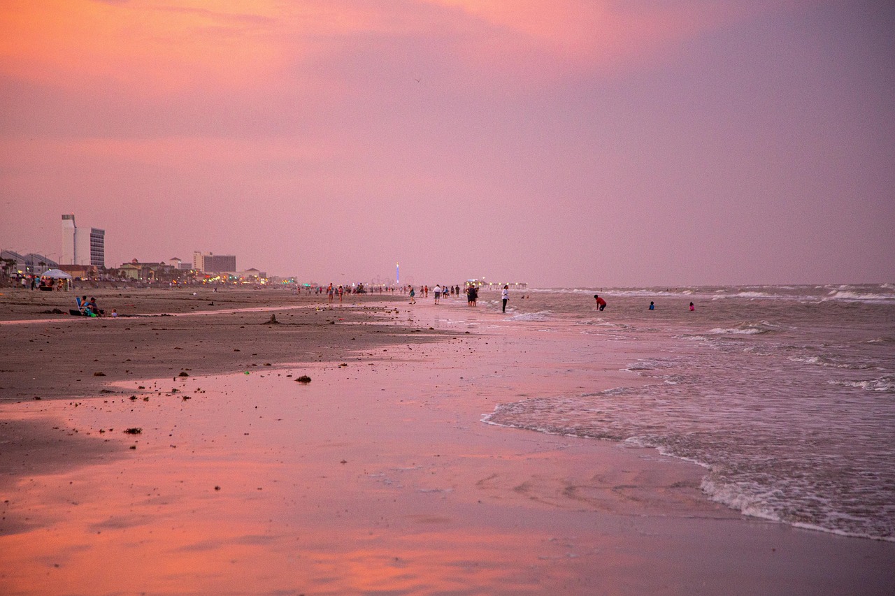 10 Καλύτερα Νησιά για Επίσκεψη τον Οκτώβριο 12 Galveston Τέξας παραλία