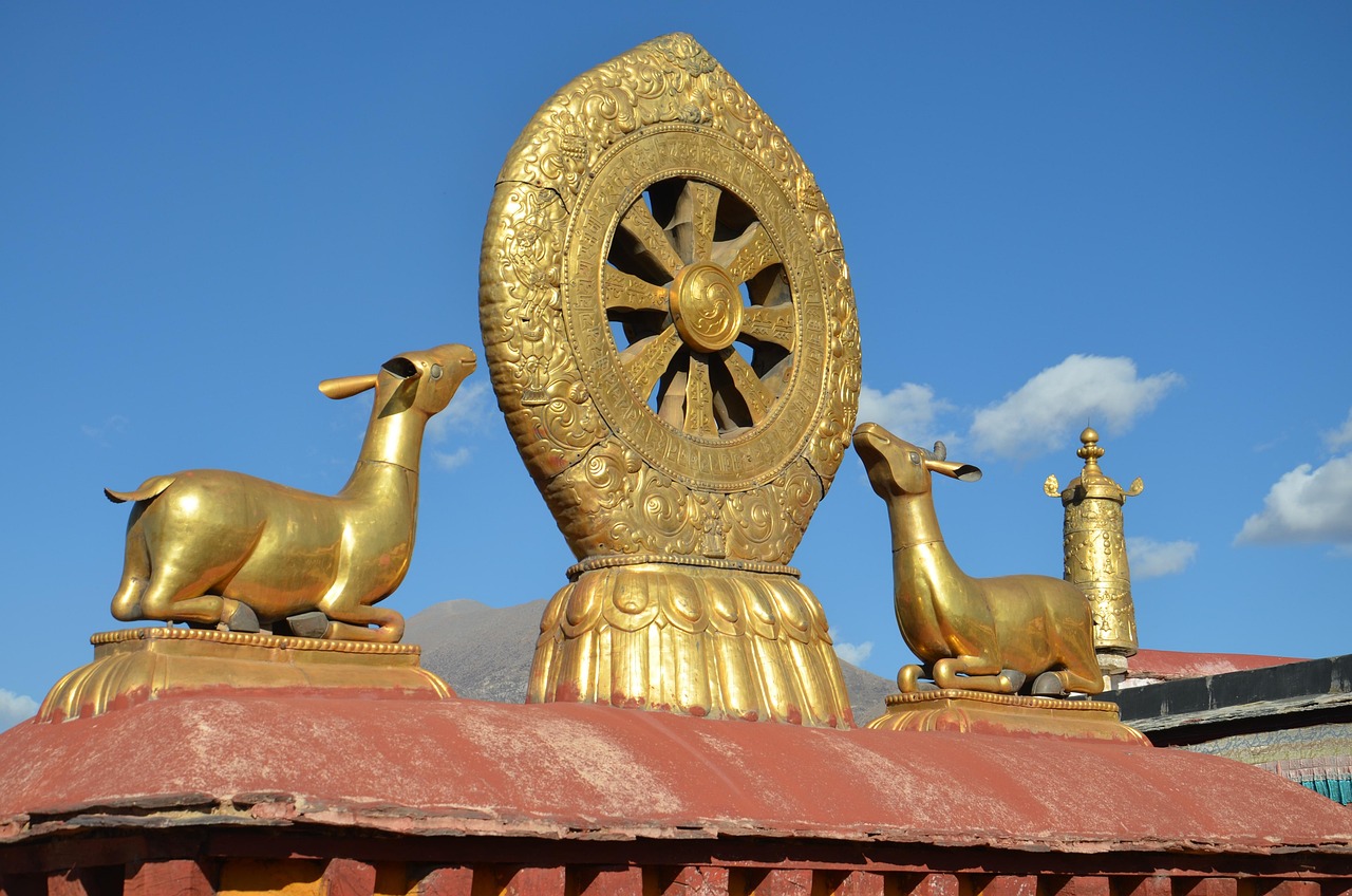 10 Πιο Όμορφοι Βουδιστικοί Ναοί στον Κόσμο 4 Jokhang Temple Λάσα