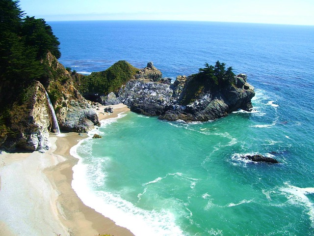 Road Trip στο Big Sur: Κόκκινα Πεύκα, Θέες Ωκεανού και Σκηνικές Πεζοπορίες 6 McWay Falls Big Sur