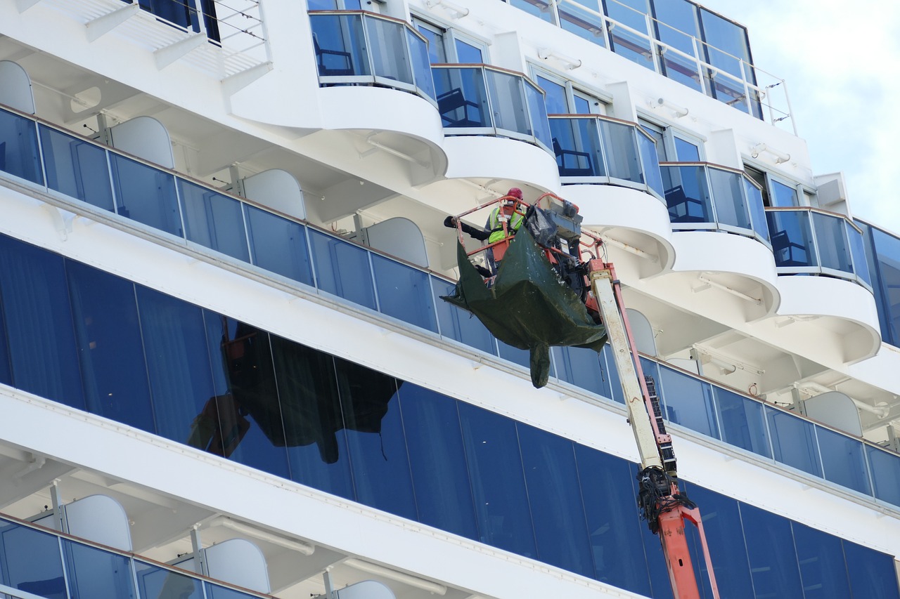9 Κορυφαίες Πολυτελείς Εταιρείες Κρουαζιέρας για το Επόμενο Πλωτό Παράδεισό σου 7 Oceania cruise ship