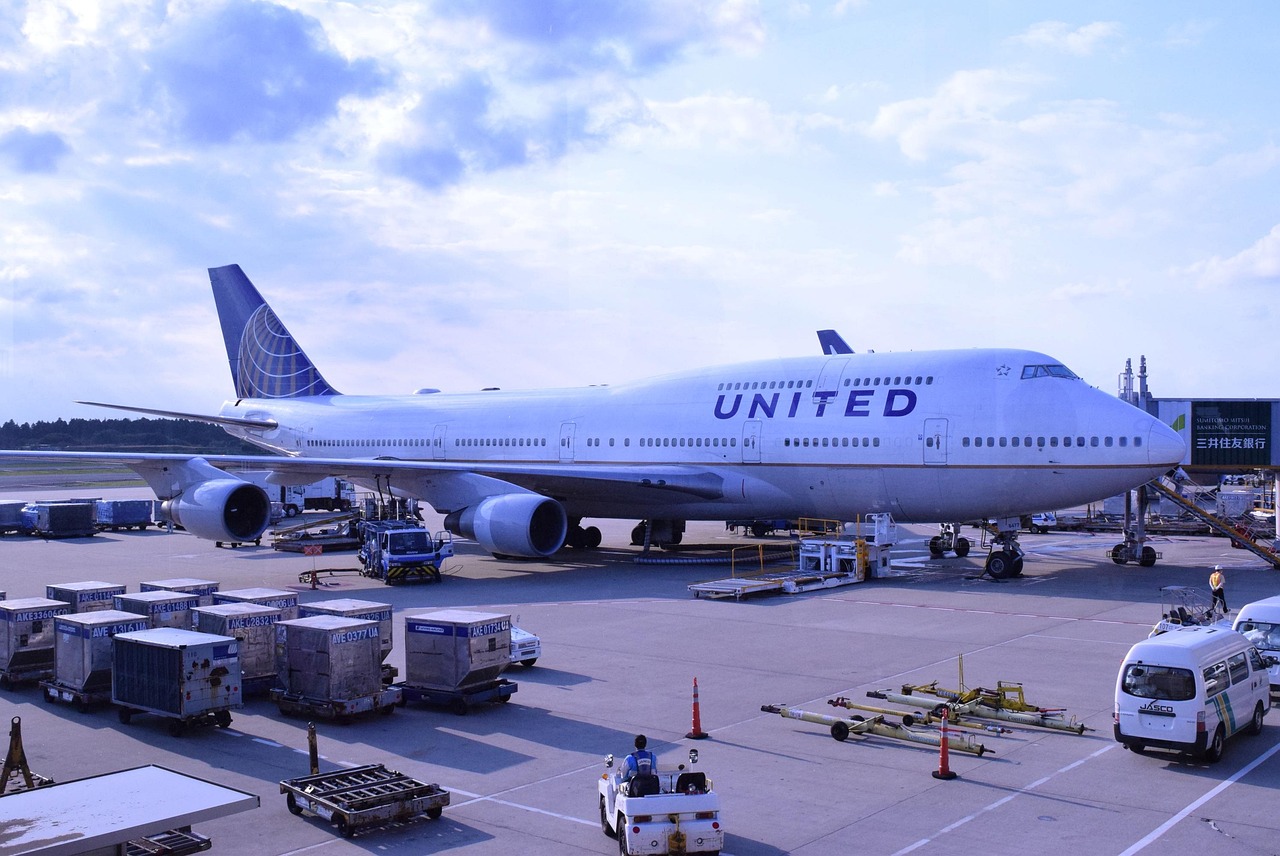 Οι 6 Πιο Συνεπείς Αεροπορικές των ΗΠΑ 5 United Airlines plane