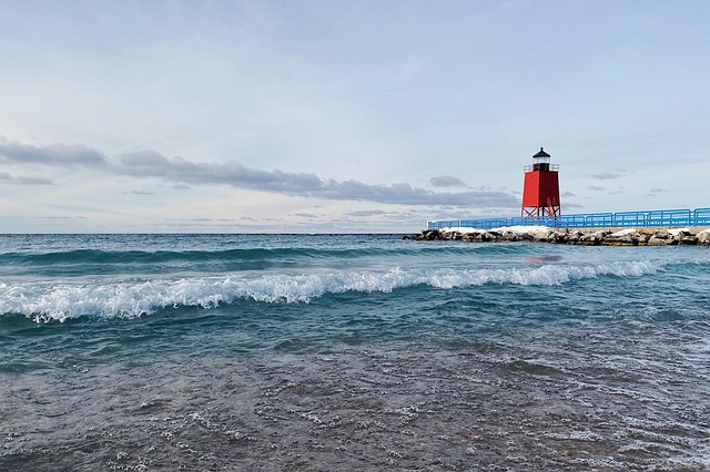 Η ακτή της λίμνης Σουπίριορ στο Whitefish Point
